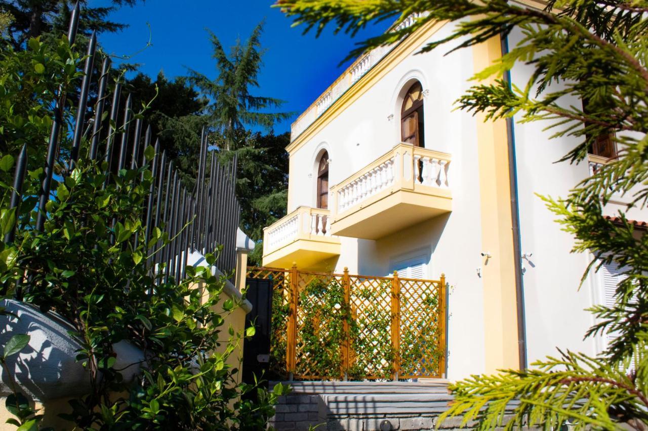 Relais Villa Montedonzelli Napoli Eksteriør billede